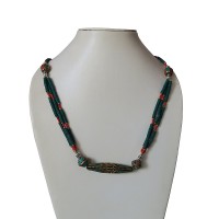 Decorated beads turquoise pote necklace