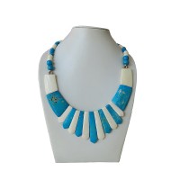 2-color bone necklace