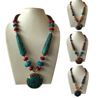 Amber decorated beads necklace with pendent