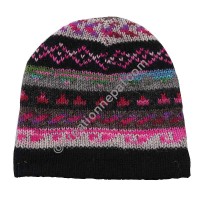 Black-pink woolen cap