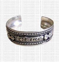 Mantra whitemetal bangle