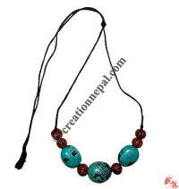 Turquoise and agate beads necklace