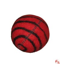11 cm diameter felt ball
