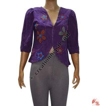 Patch-emb flower fine rib button-less top