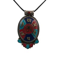 Multi-color decorated large size pendent