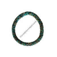 Green shade mixed glass beads bracelet