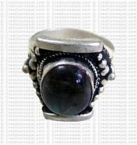 One stone finger ring