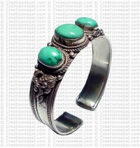 3-stone small Turquoise bangle